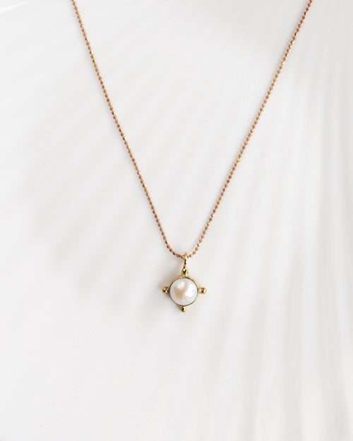 Plethora Pearl Pendant - Gold